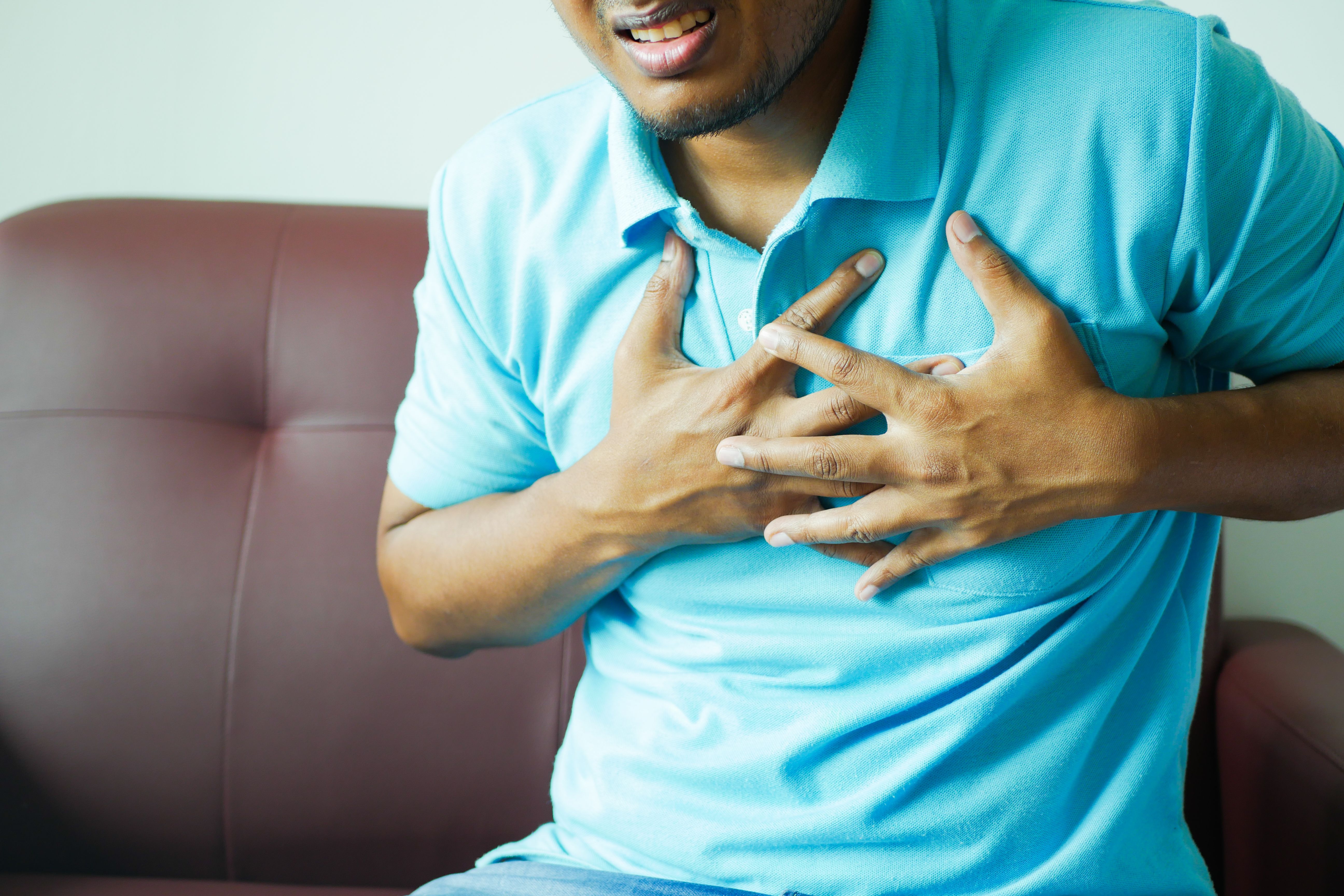 Go to the nearest emergency department or call for emergency help immediately if you have chest pain along with any of the following:
- Pain, pressure, or tightness in the chest that spreads to your left arm, both arms, jaw, neck, or back
- Sudden shortness of breath or difficulty breathing
- Sweating, especially cold or clammy skin
- Feeling faint, dizzy, or losing consciousness
- Nausea or vomiting alongside chest pain
- A rapid, irregular, or pounding heartbeat
- Lips or fingernails turning blue or grey
- Chest pain that started suddenly after an injury, accident, or hard physical effort
- Chest pain that does not go away after a few minutes of rest
Do not drive yourself to the hospital if you are experiencing these symptoms.** Ask someone nearby to help you or seek emergency assistance as quickly as possible.
These signs can point to a heart attack, a serious lung problem, or another life-threatening condition. Acting quickly can save your life. When in doubt, always seek emergency care rather than waiting to see if symptoms improve on their own.